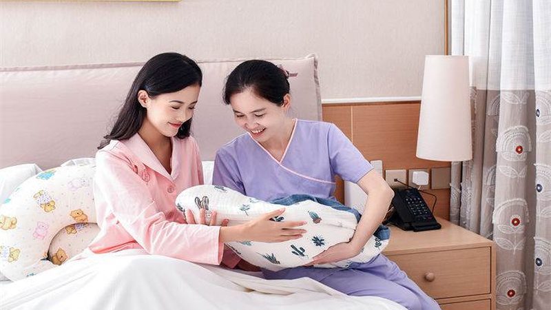 母婴护理师培训：掌握科学护理，守护宝宝健康